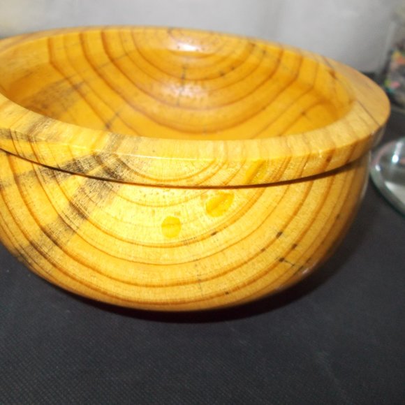 2 beautiful pine wood bowls - Picture 12 of 12